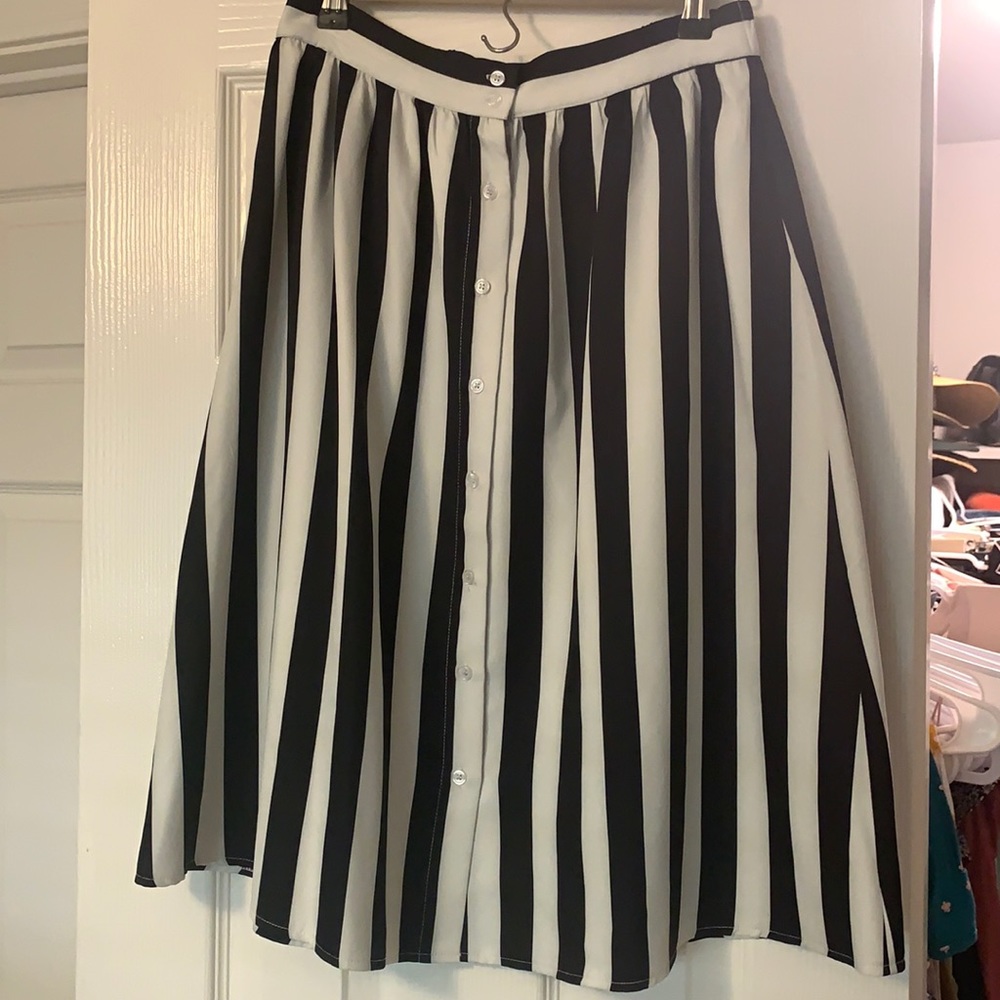Black and White Stripe Skirt